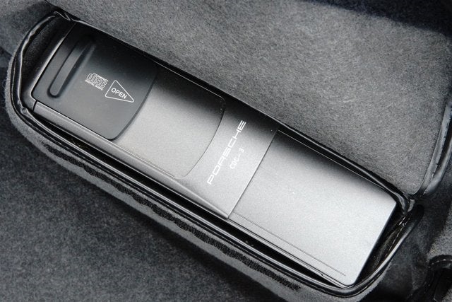 1998 Porsche 911 Carrera 4 Cabriolet 2dr Carrera Cabriolet 6-Spd Manual