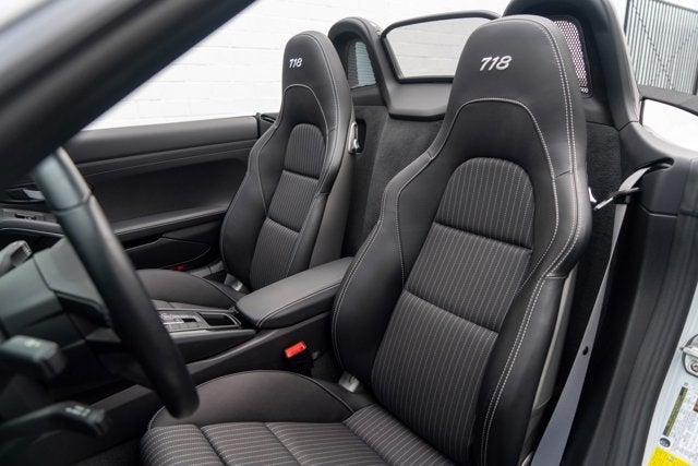 2021 Porsche 718 Boxster T