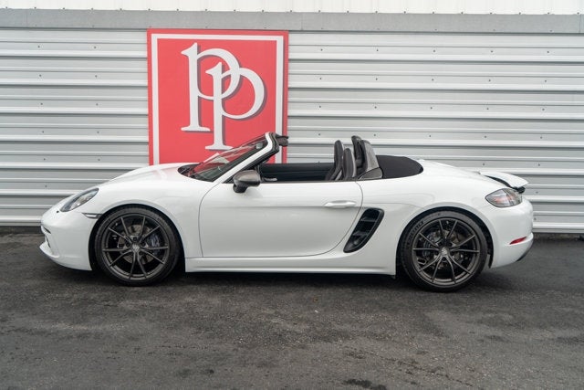 2021 Porsche 718 Boxster T