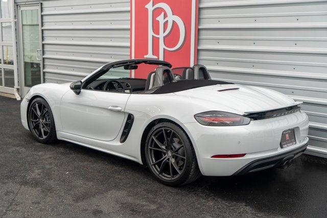 2021 Porsche 718 Boxster T