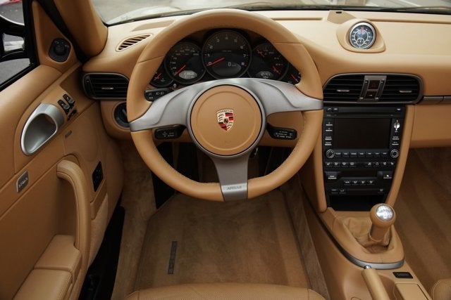 2010 Porsche 911 Carrera 4