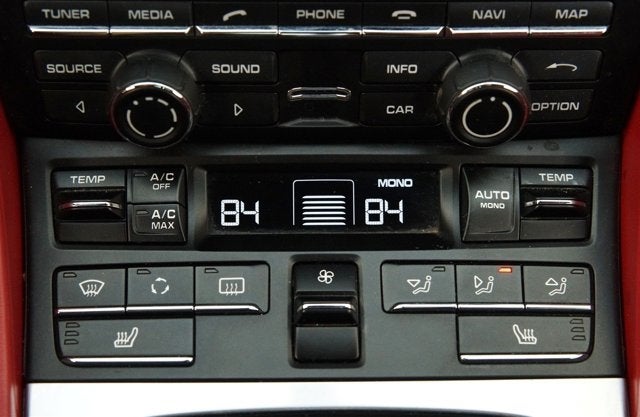 2013 Porsche 911 Carrera Cabriolet