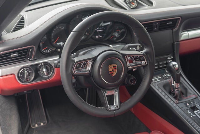 2017 Porsche 911 Carrera