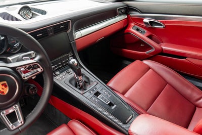 2017 Porsche 911 Carrera