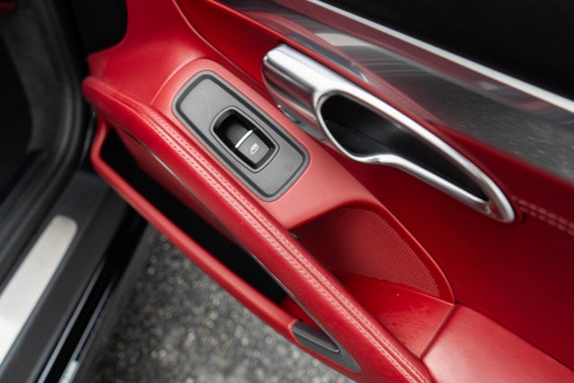 2017 Porsche 911 Carrera