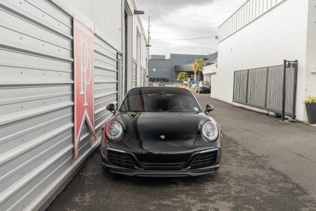 2017 Porsche 911 Carrera