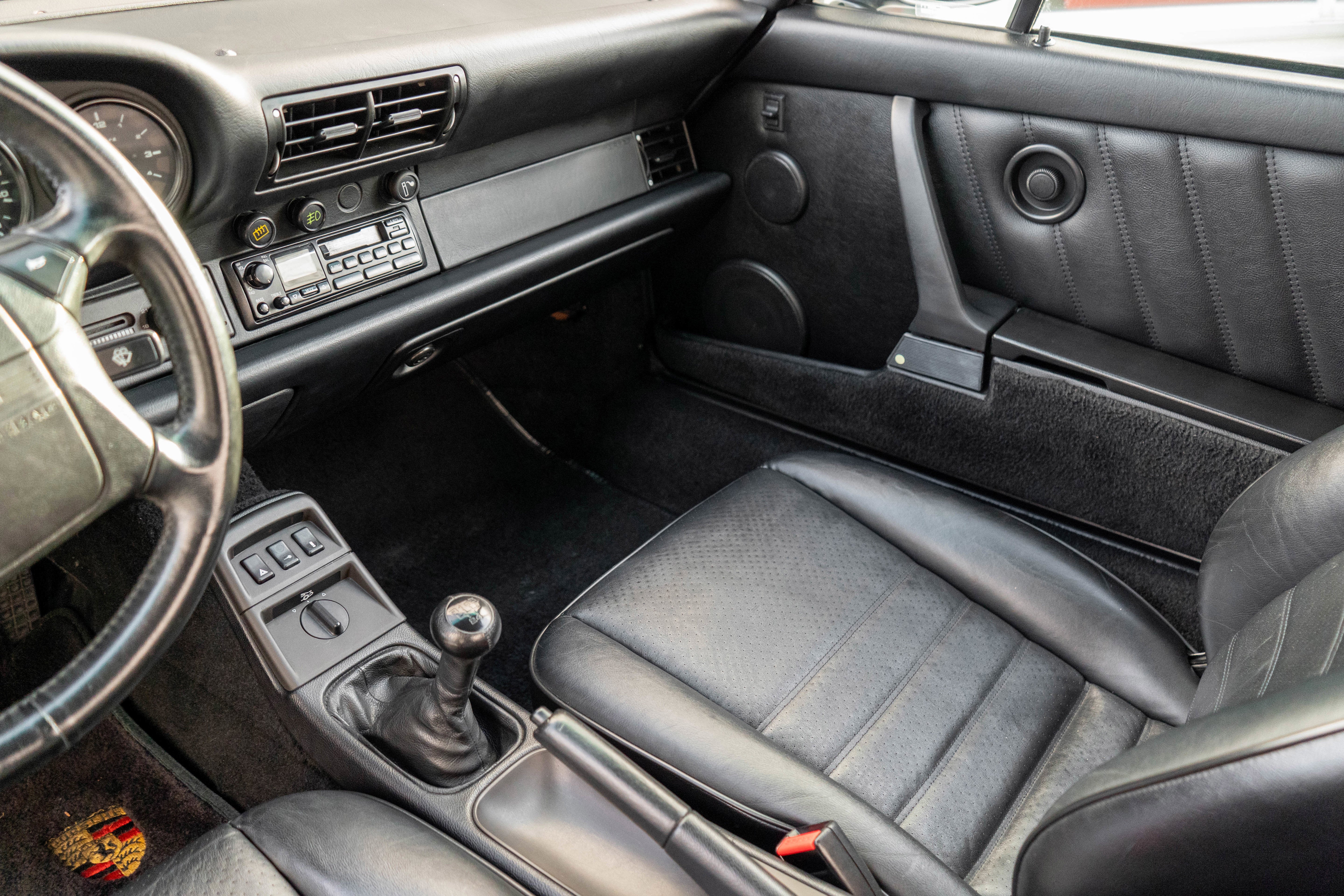 1992 Porsche 911 Carrera 2 2dr Coupe 2 Cabriolet