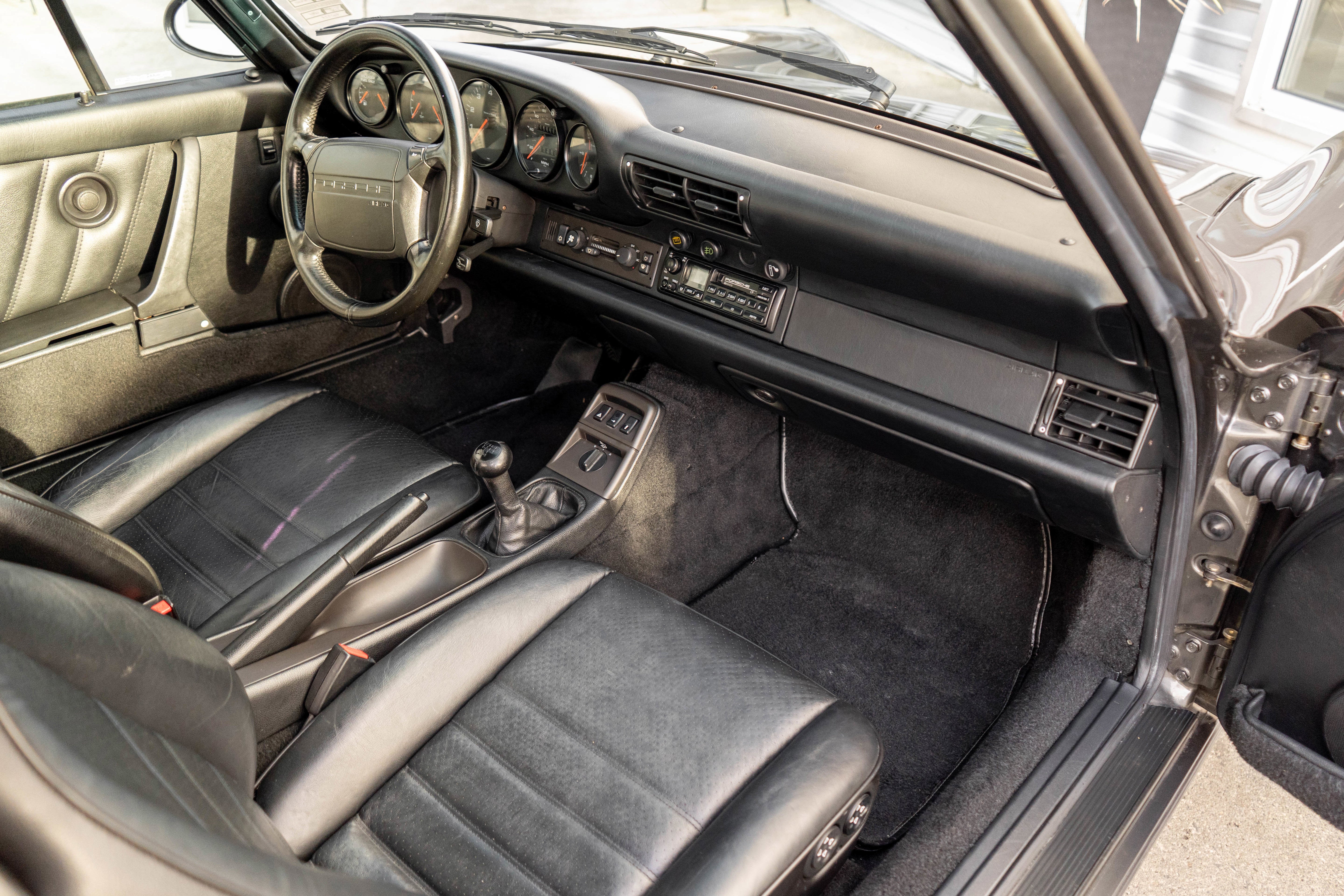 1992 Porsche 911 Carrera 2 2dr Coupe 2 Cabriolet