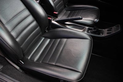 1993 Porsche 911 Carrera 4 Cabriolet