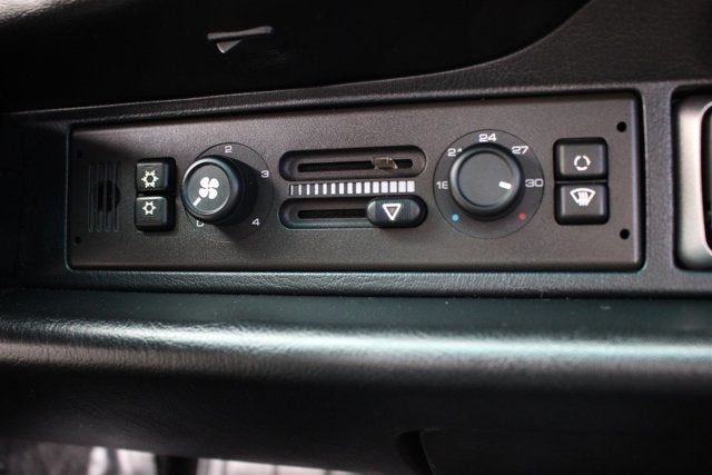 1993 Porsche 911 Carrera 4 Cabriolet