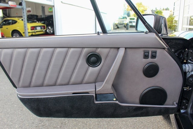 1991 Porsche 911 Carrera 4 Cabriolet