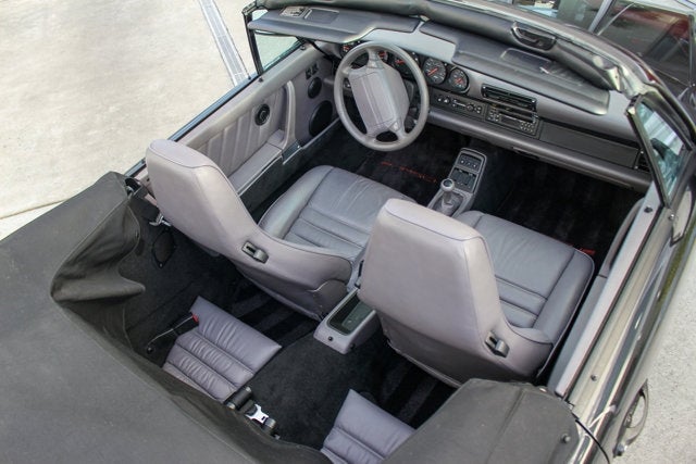 1991 Porsche 911 Carrera 4 Cabriolet