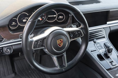 2018 Porsche Panamera 4S