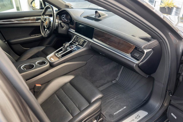 2018 Porsche Panamera 4S