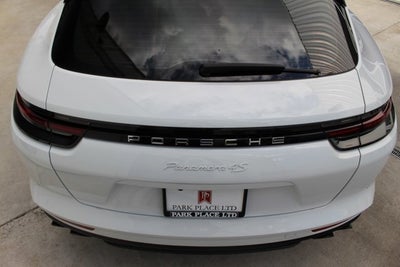 2018 Porsche Panamera Sport Turismo 4S