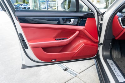 2023 Porsche Panamera 4S