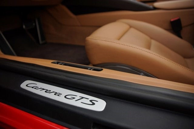 2015 Porsche 911 GTS Cabriolet