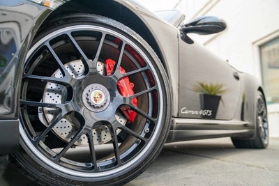 2012 Porsche 911 Carrera 4 GTS