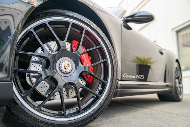 2012 Porsche 911 Carrera 4 GTS