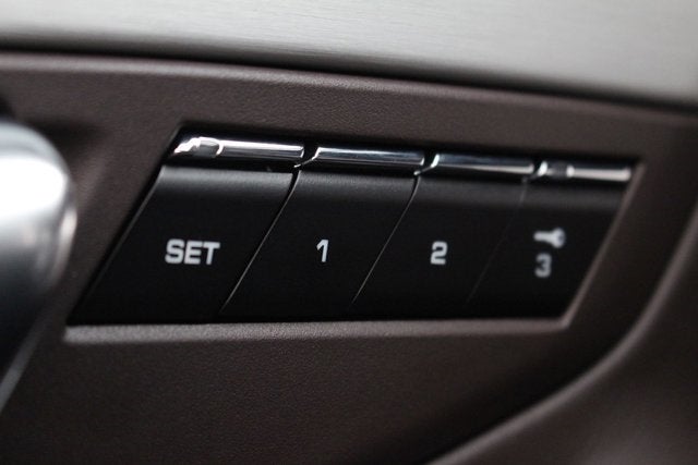 2014 Porsche 911 Carrera 4S Cabriolet