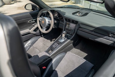 2015 Porsche 911 Carrera GTS