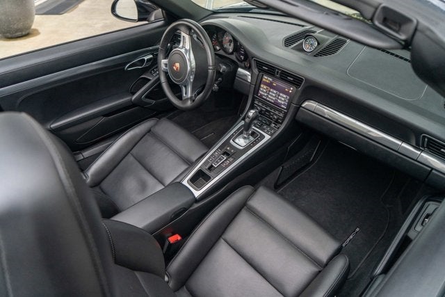2015 Porsche 911 Carrera 4S