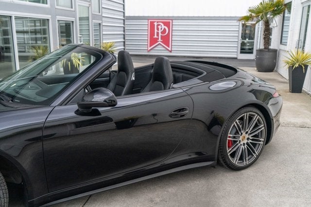 2015 Porsche 911 Carrera 4S