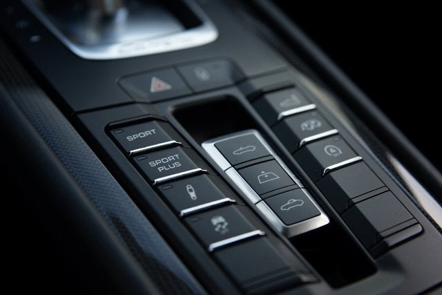 2016 Porsche 911 GTS Cabriolet