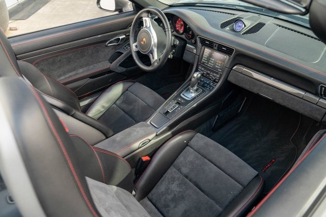 2016 Porsche 911 Carrera GTS
