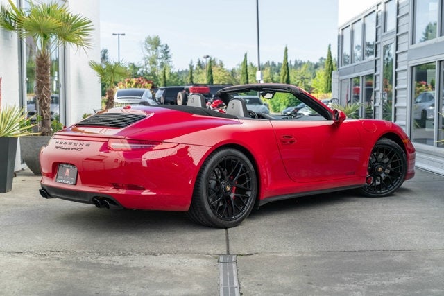 2015 Porsche 911 Carrera 4 GTS