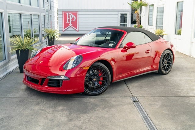 2015 Porsche 911 Carrera 4 GTS