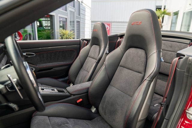 2015 Porsche 911 Carrera 4 GTS