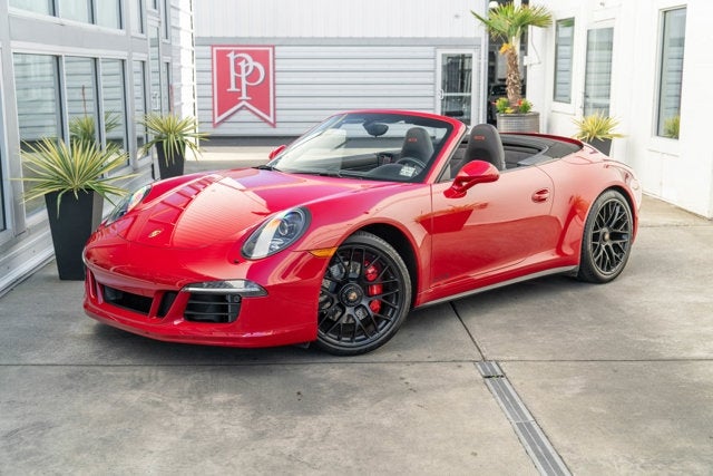 2015 Porsche 911 Carrera 4 GTS