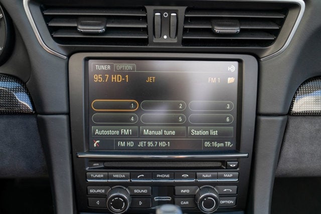 2015 Porsche 911 Carrera 4 GTS