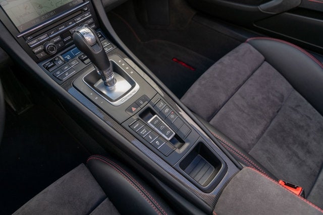 2015 Porsche 911 Carrera 4 GTS