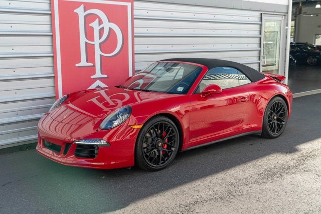 2015 Porsche 911 Carrera 4 GTS