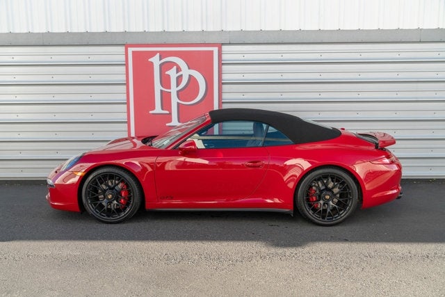2015 Porsche 911 Carrera 4 GTS