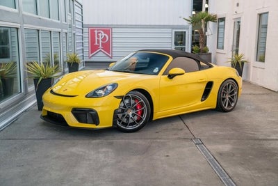 2022 Porsche 718 Spyder Roadster