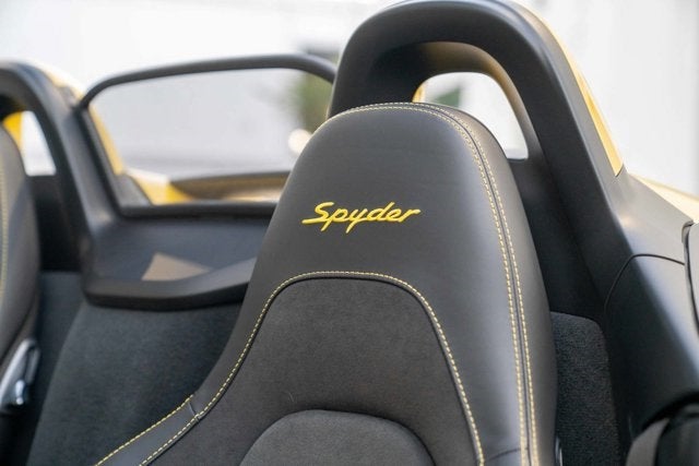 2022 Porsche 718 Spyder Roadster
