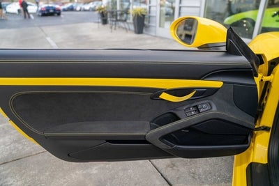 2022 Porsche 718 Spyder Roadster