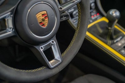 2022 Porsche 718 Spyder Roadster
