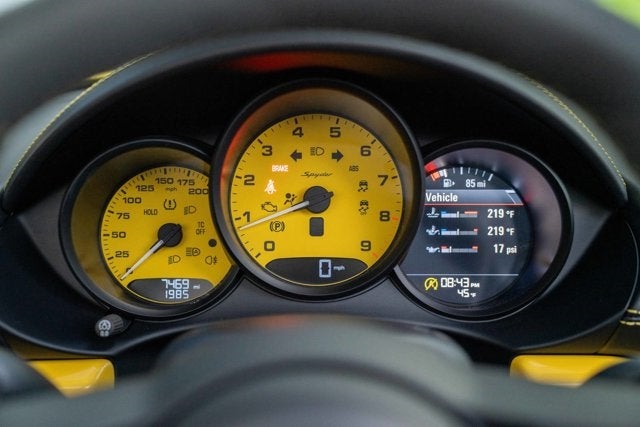 2022 Porsche 718 Spyder Roadster