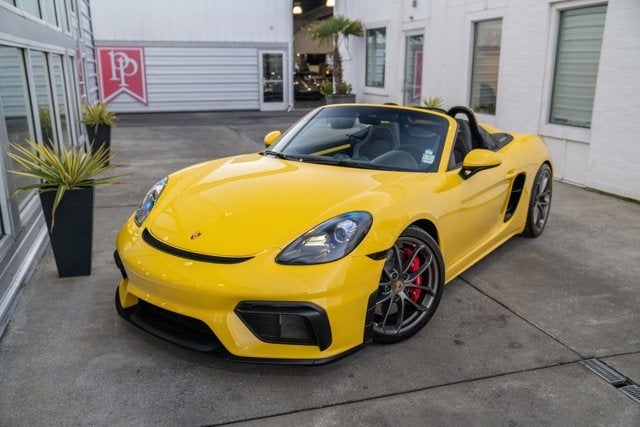 2022 Porsche 718 Spyder Roadster