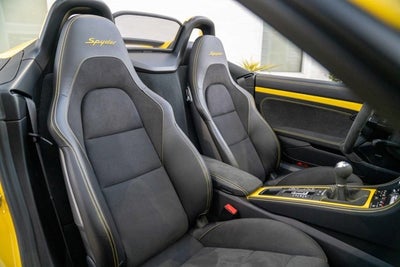 2022 Porsche 718 Spyder Roadster