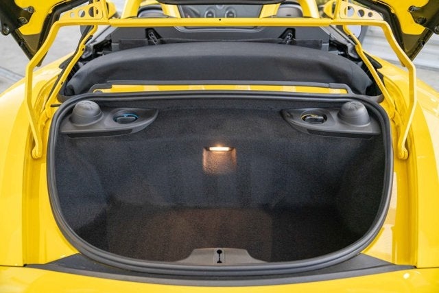 2022 Porsche 718 Spyder Roadster