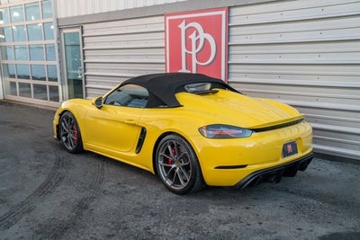 2022 Porsche 718 Spyder Roadster