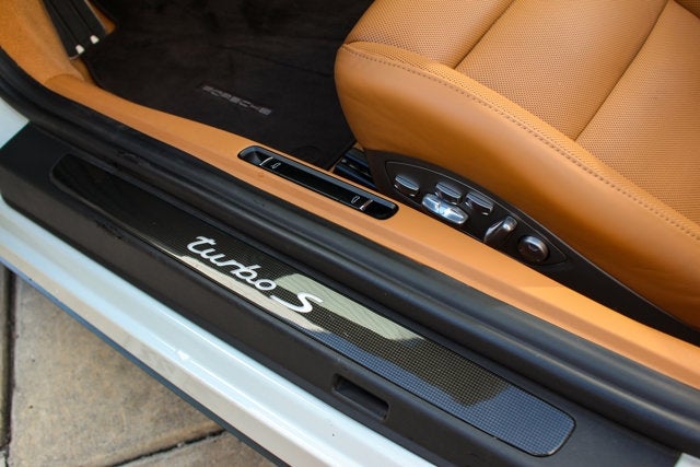 2014 Porsche 911 Turbo S Cabriolet