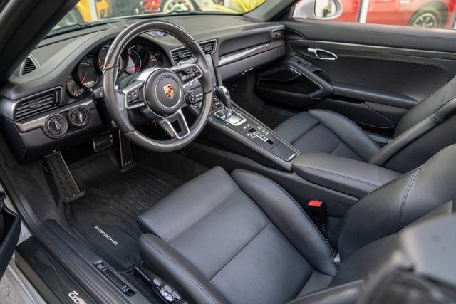 2019 Porsche 911 Turbo S