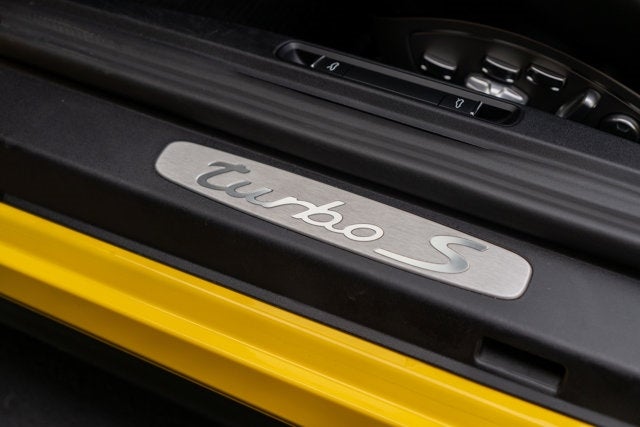 2017 Porsche 911 Turbo S Cabriolet