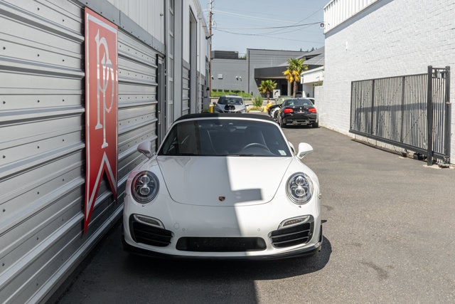 2015 Porsche 911 Turbo S